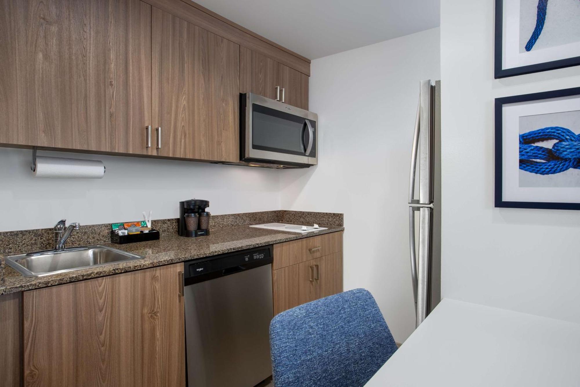 Homewood Suites By Hilton Davidson Екстериор снимка