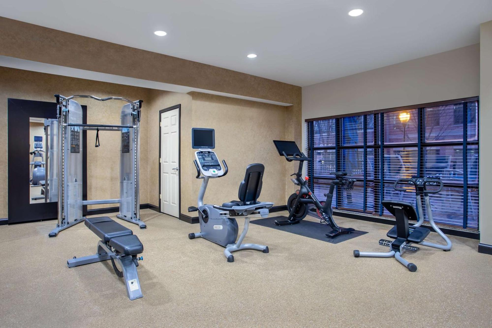 Homewood Suites By Hilton Davidson Екстериор снимка